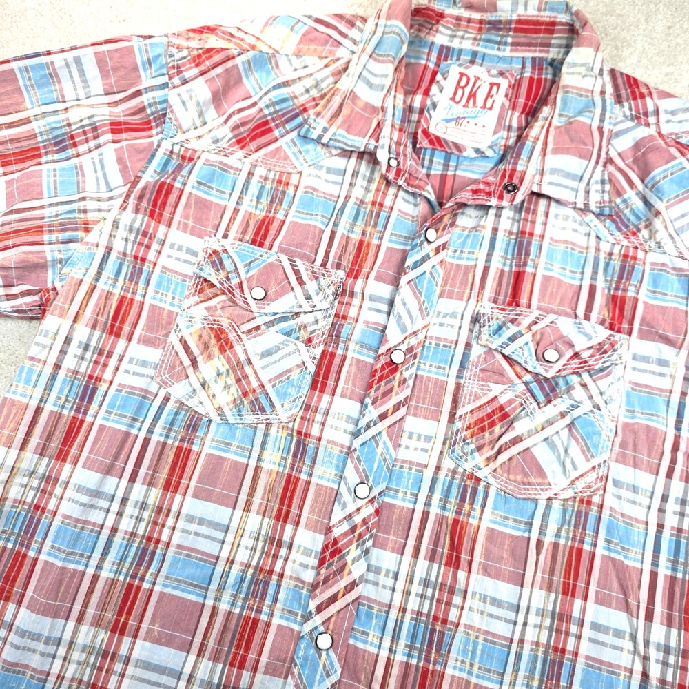 BKE Vintage 67 Shirt Mens XL Red Blue Plaid Athletic Fit Pearl Snap Chest Pocket